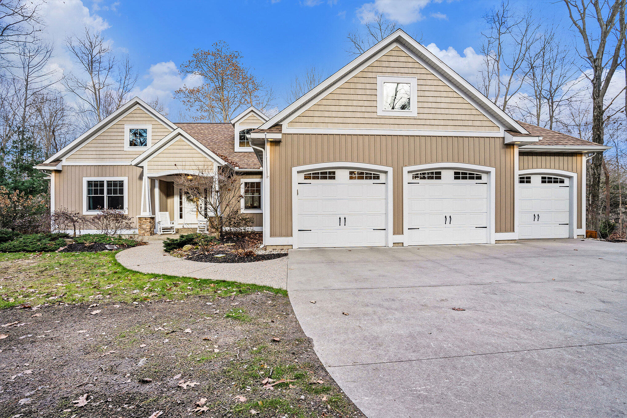 5819 Hunters Ridge Fennville, MI 49408 - Photo 6 of 56 Front