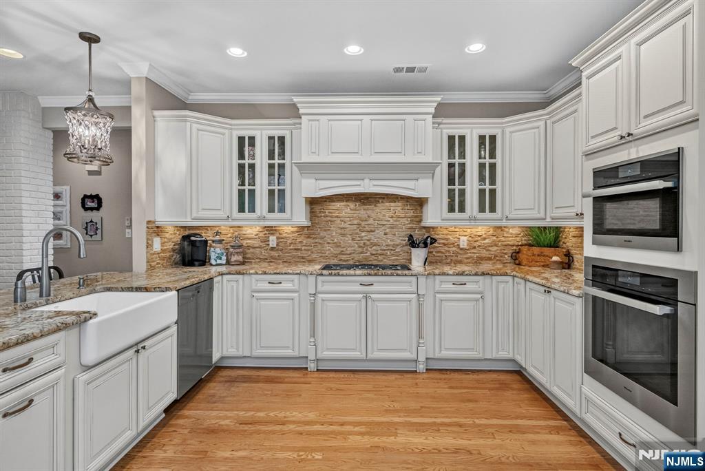 3 Cliff Road Wayne, NJ 07470 - Photo 3 of 50