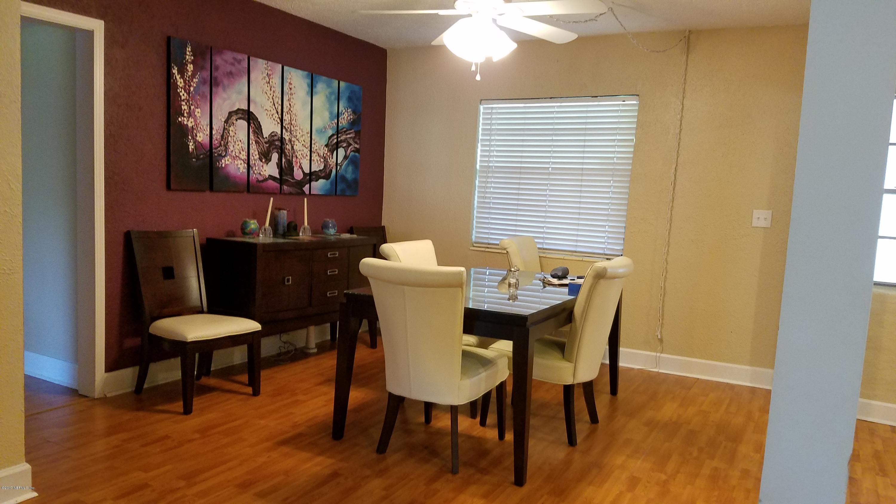 563 Nightingale Road Jacksonville, FL 32216 - Photo 5 of 13 Dining