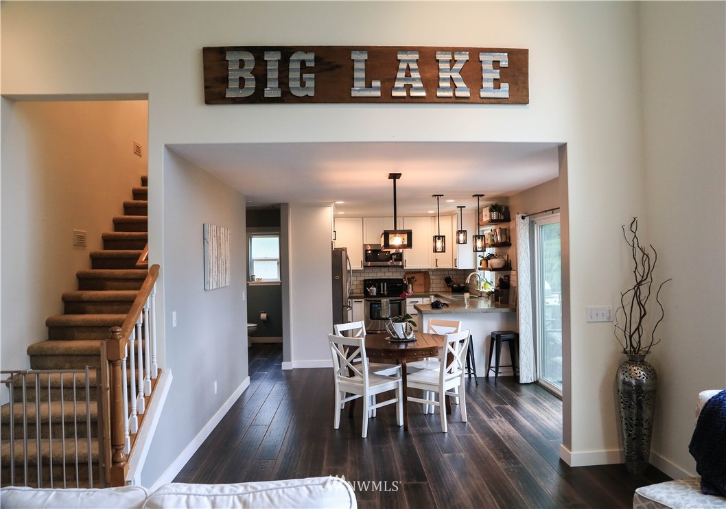 16856 Mountain View Road Mount Vernon, WA 98274 - Photo 9 of 25 Gallery Image 9