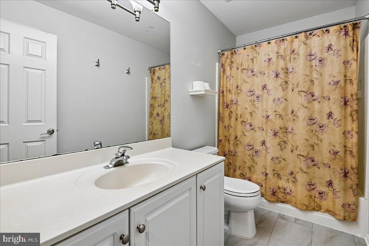 706 Howards Loop Annapolis, MD 21401 - Photo 25 of 40 BATH