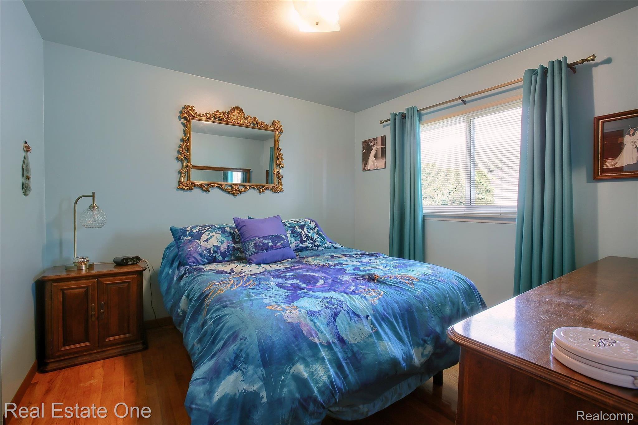 40784 Pickett Ridge Road Sterling Heights, MI 48313 - Photo 8 of 20 Bedroom 1.jpg