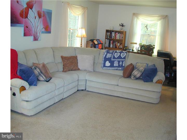 465 Godshall Road Souderton, PA 18964 - Photo 10 of 19 Living Room