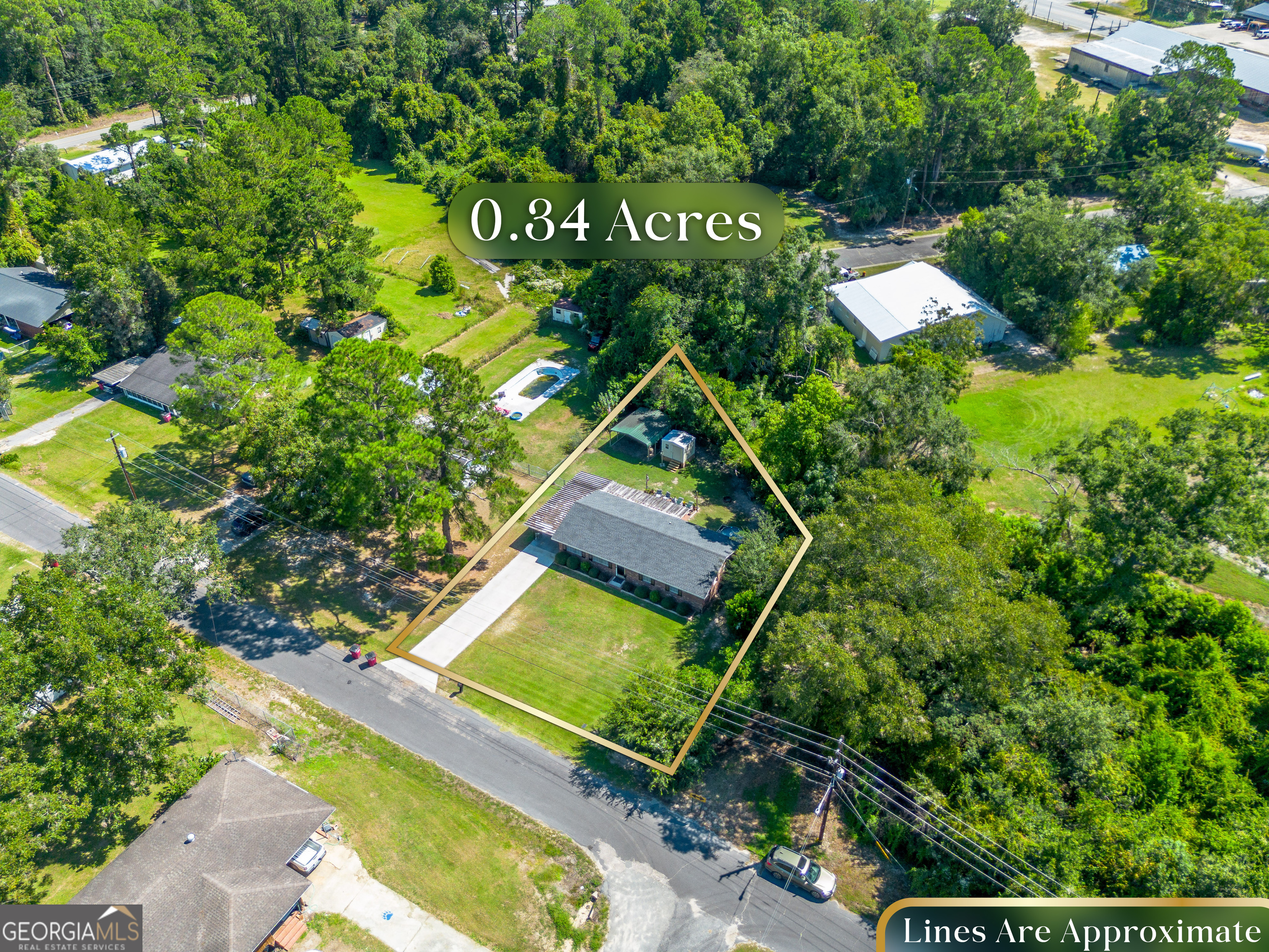 420 Jackson Street Blackshear, GA 31516 - Photo 12 of 31 an aerial view of a backyard
