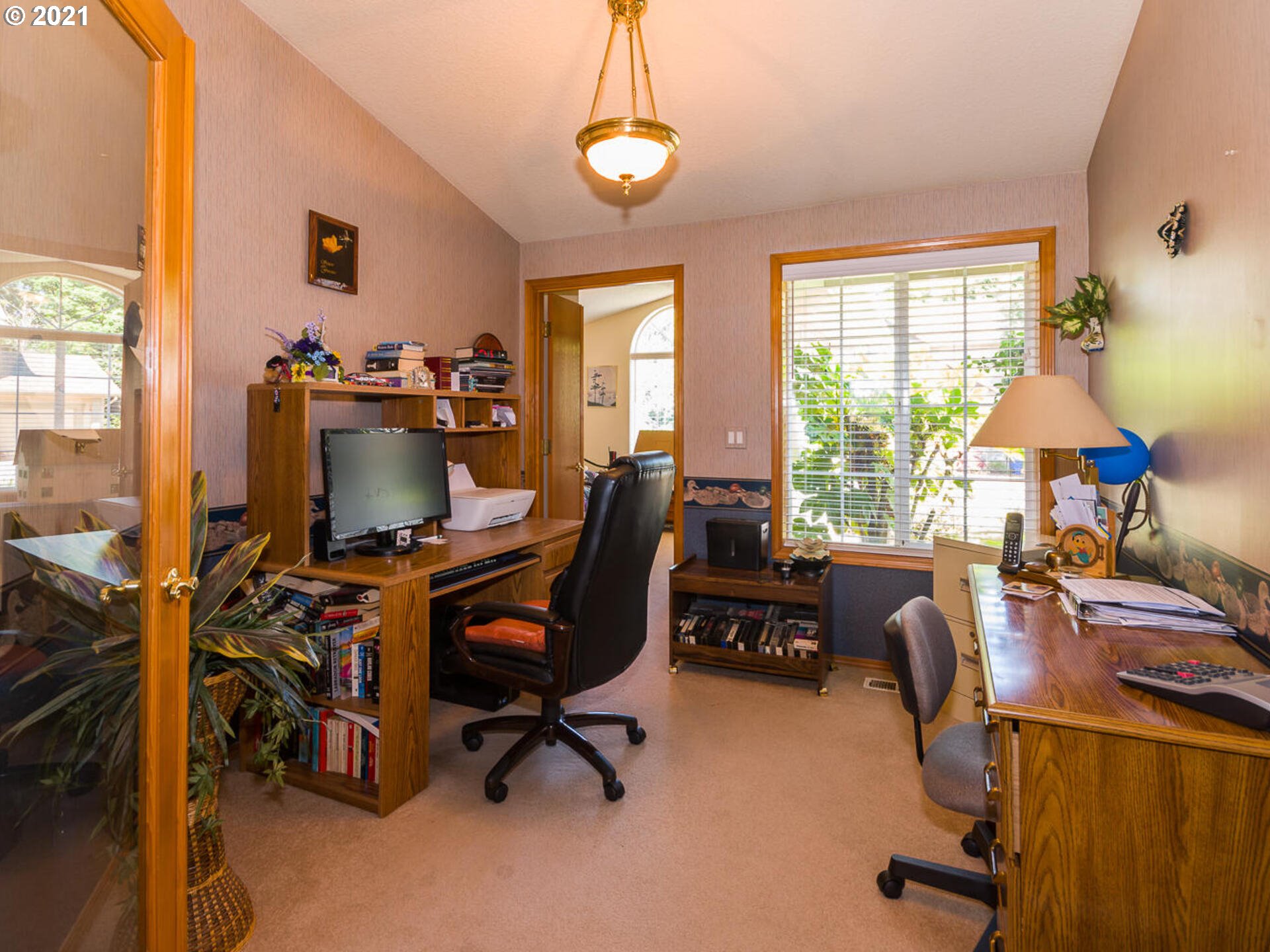 232 Southwest Gabbert Road Gresham, OR 97080 - Photo 17 of 32 Gallery Image 17