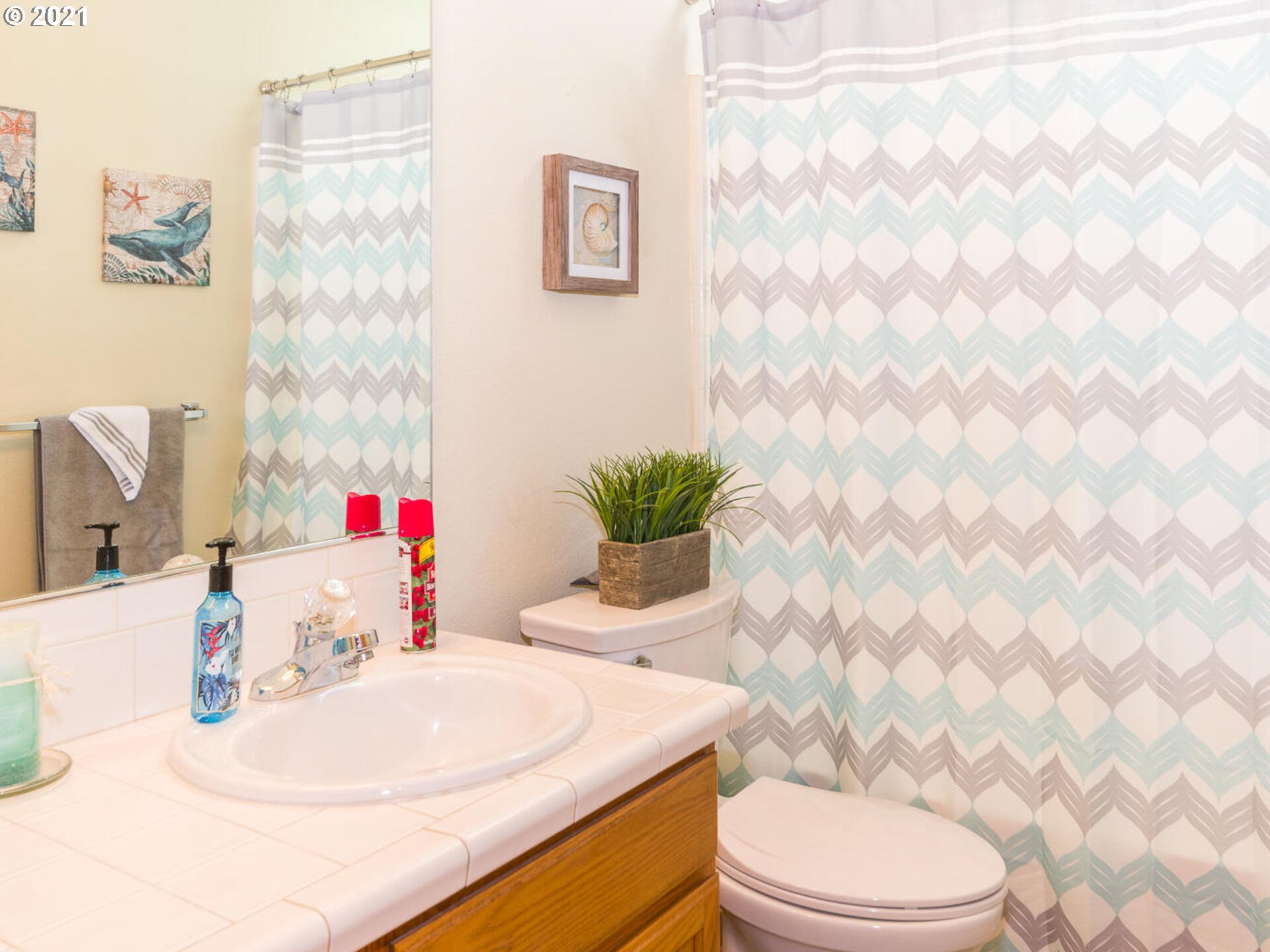 232 Southwest Gabbert Road Gresham, OR 97080 - Photo 21 of 32 Gallery Image 21