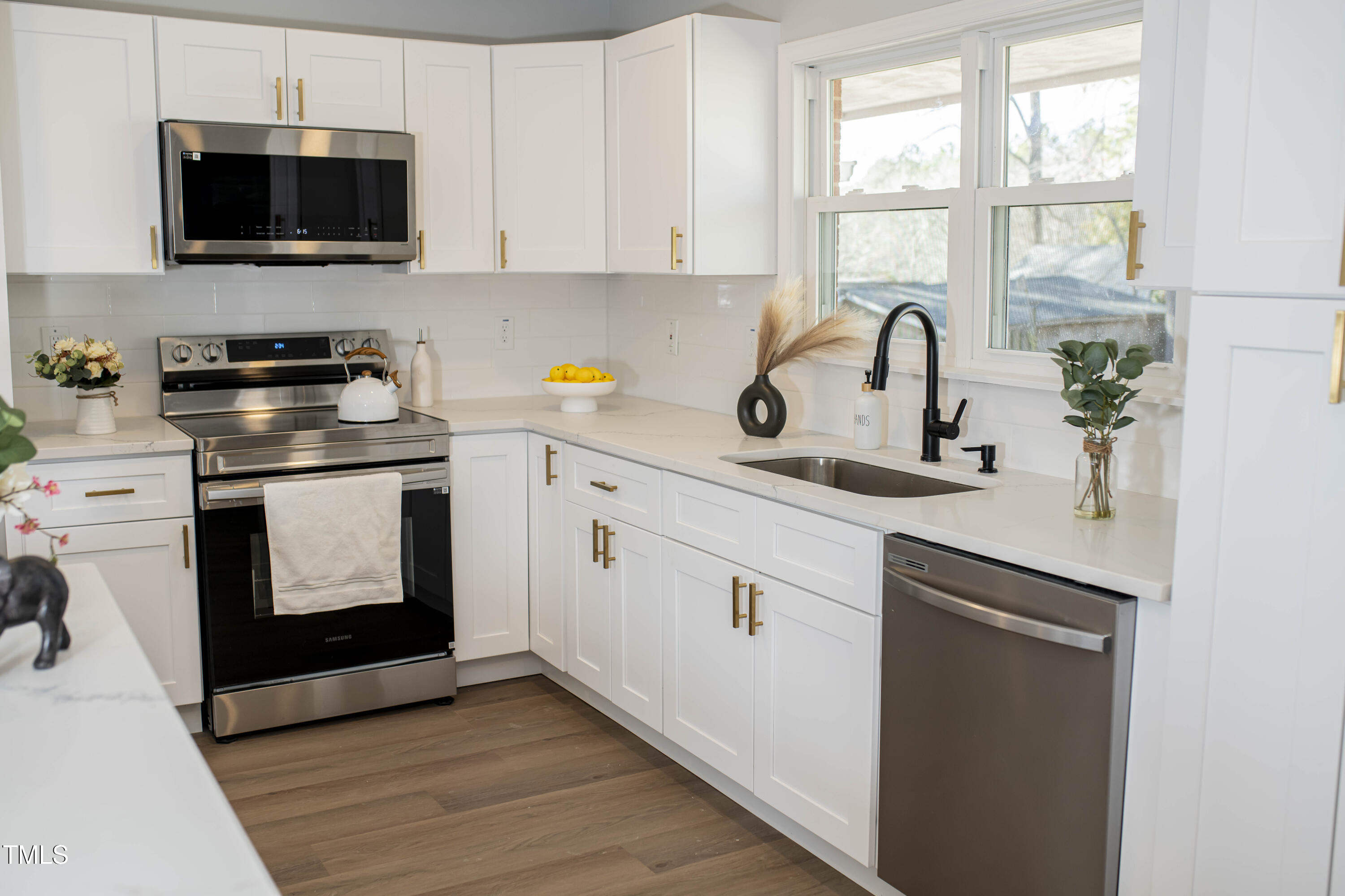 5845 Farmwell Road Raleigh, NC 27604 - Photo 4 of 17 DSC_1567