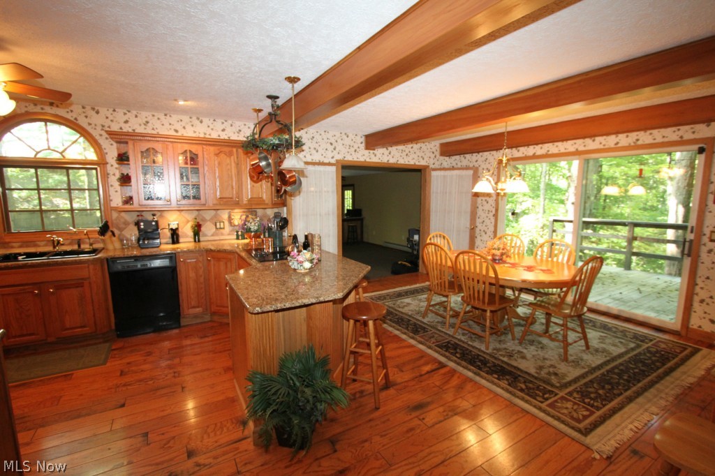 12394 Woodin Road Chardon, OH 44024 - Photo 12 of 25 KITCHEN