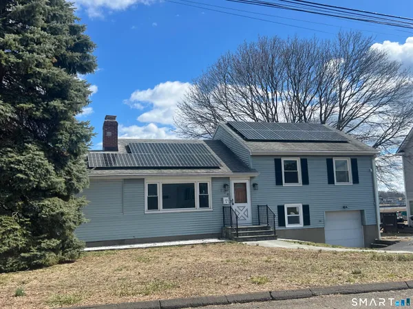 $549,000 | 206 Bridgeview Place, Stratford, CT 06614