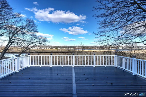 $549,000 | 206 Bridgeview Place, Stratford, CT 06614