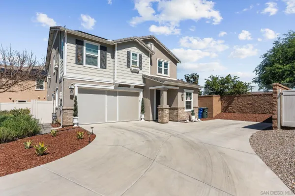 $969,000 | 1287 White Oak Court, El Cajon, CA 92020
