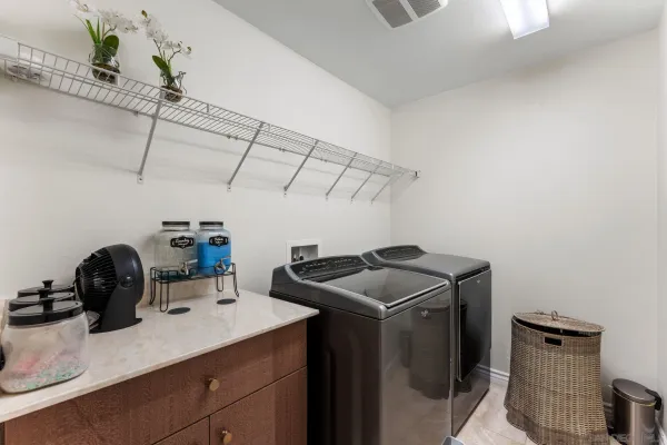 $969,000 | 1287 White Oak Court, El Cajon, CA 92020