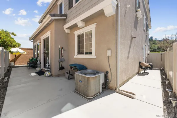 $969,000 | 1287 White Oak Court, El Cajon, CA 92020