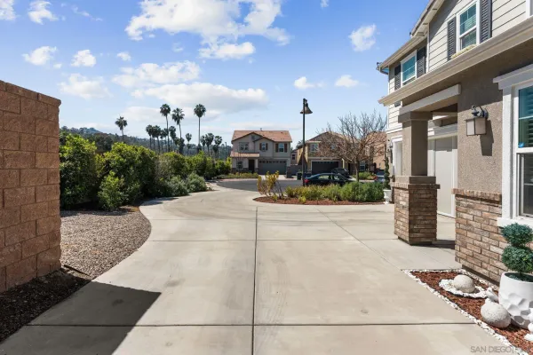 $969,000 | 1287 White Oak Court, El Cajon, CA 92020