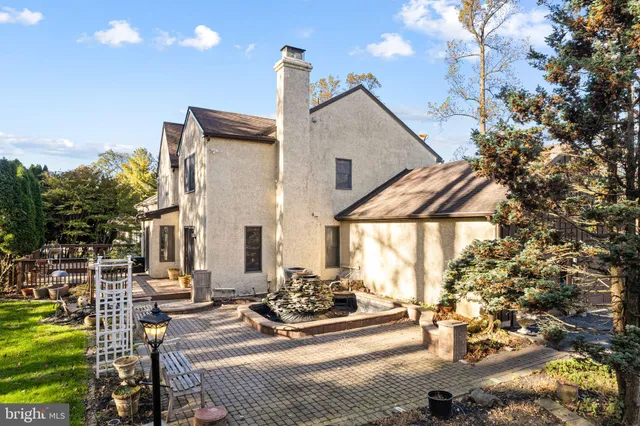 $850,000 | 20 Highland Drive, Media, PA 19063