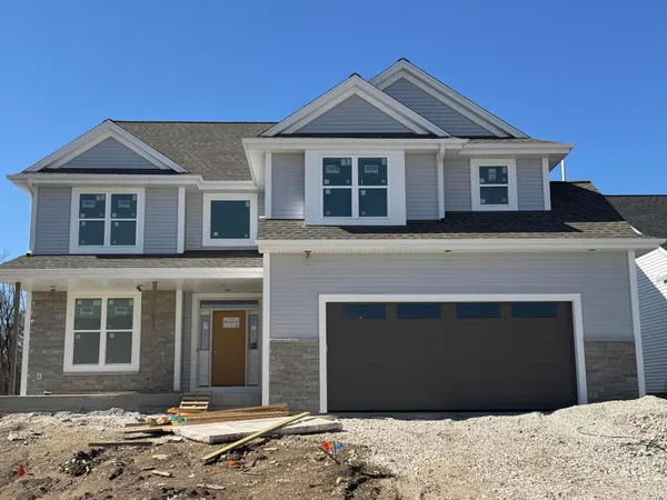 $629,990 | 1106 Oxbow Court, Pewaukee, WI 53072