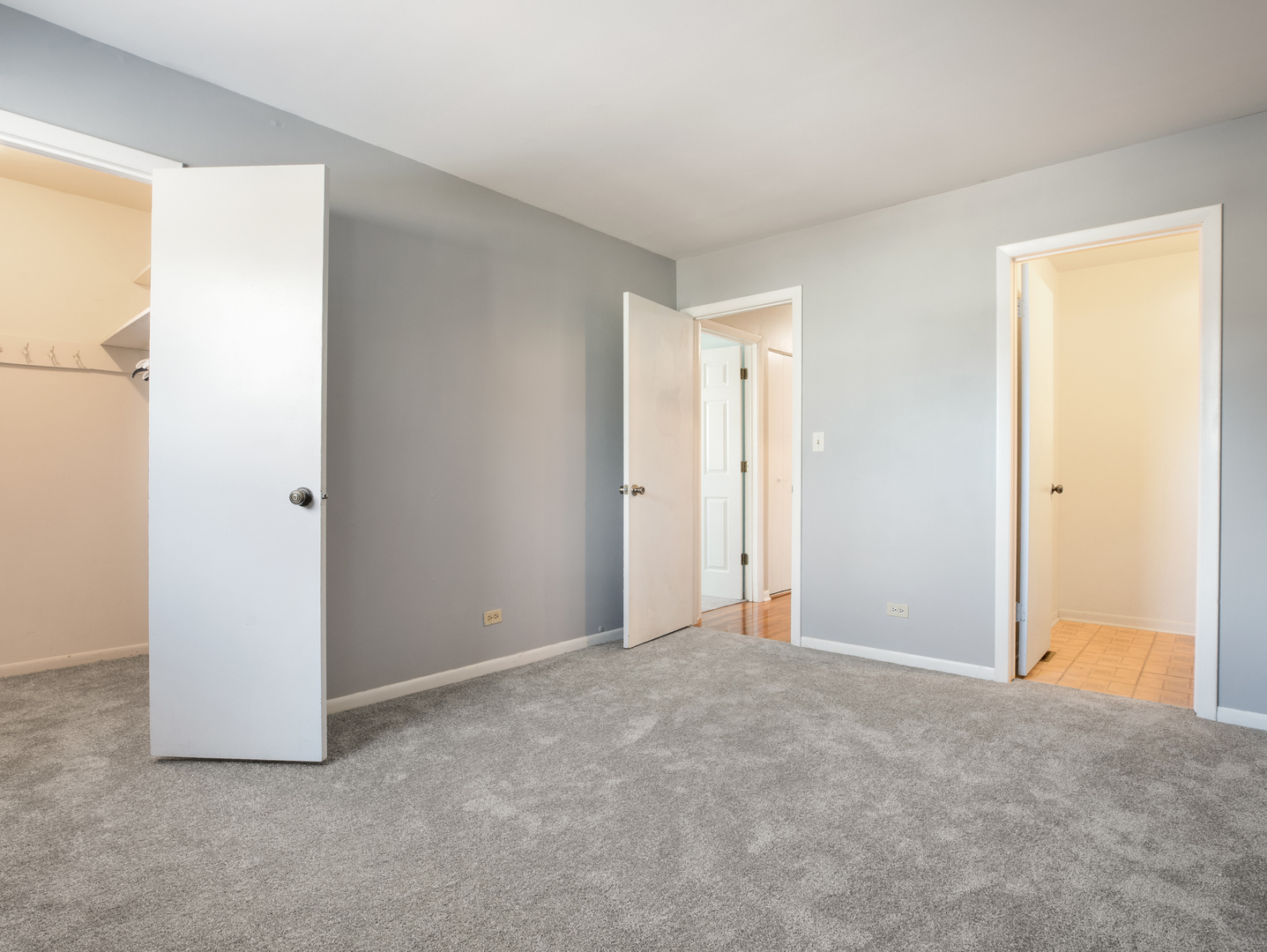 786 Pahl Road Elk Grove Village, IL 60007 - Photo 15 of 27