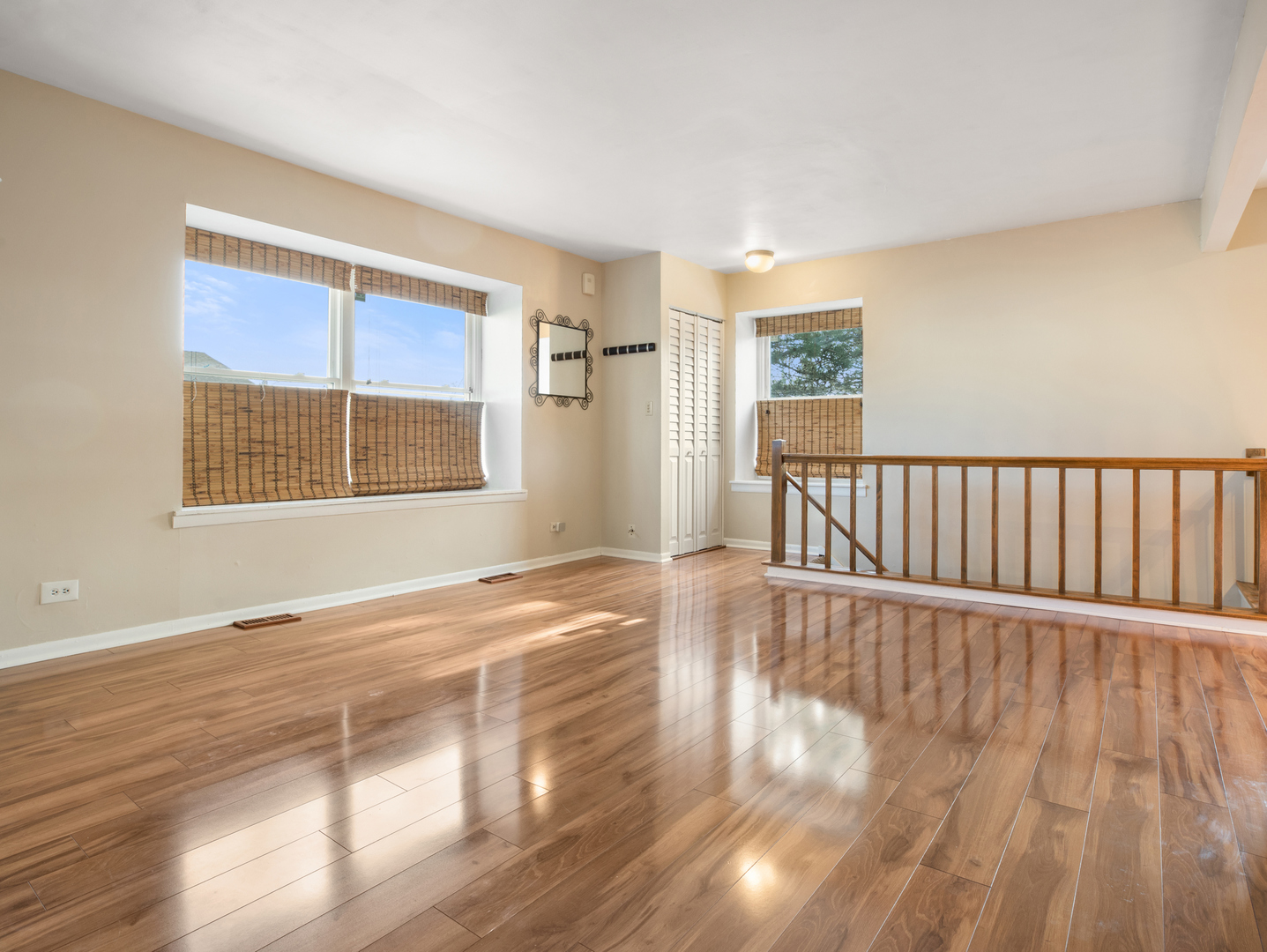 786 Pahl Road Elk Grove Village, IL 60007 - Photo 3 of 27