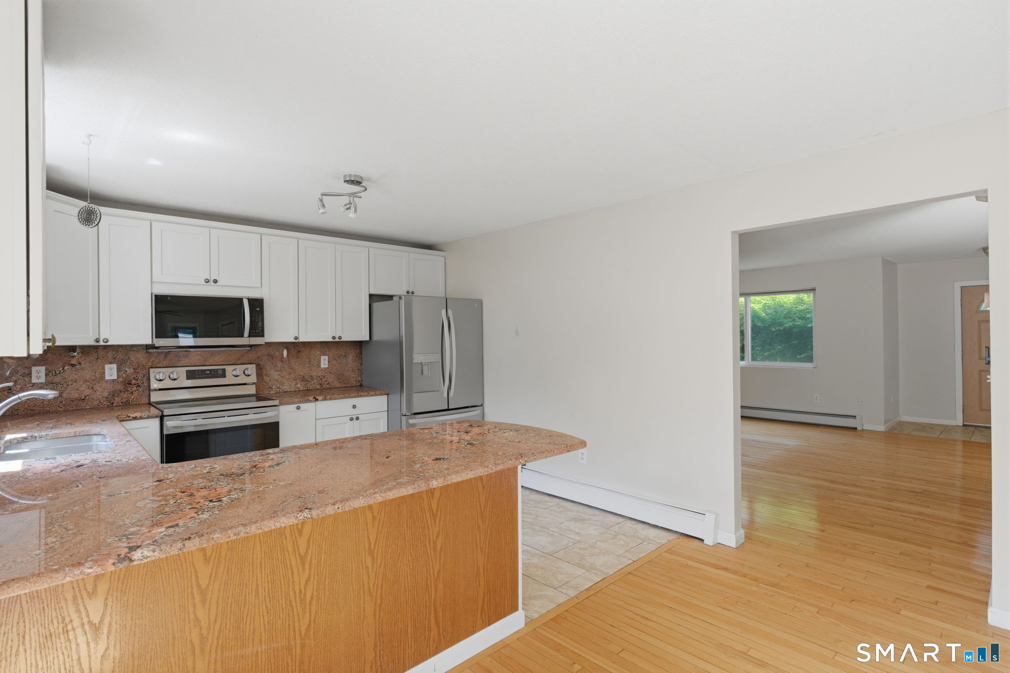 75 Burlington Road Farmington, CT 06085 - Photo 9 of 33 Gallery Image 9