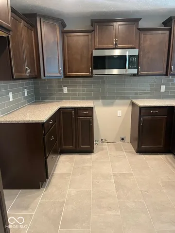 $369,900 | 818 Alba Drive, Lebanon, IN 46052