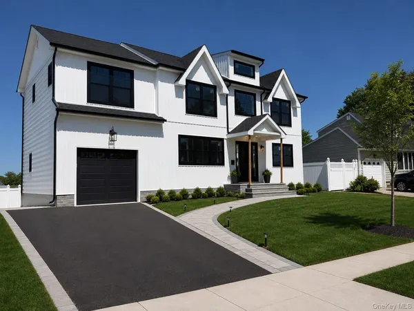 $1,500,000 | 60 Westwood Road South, Massapequa Park, NY 11762
