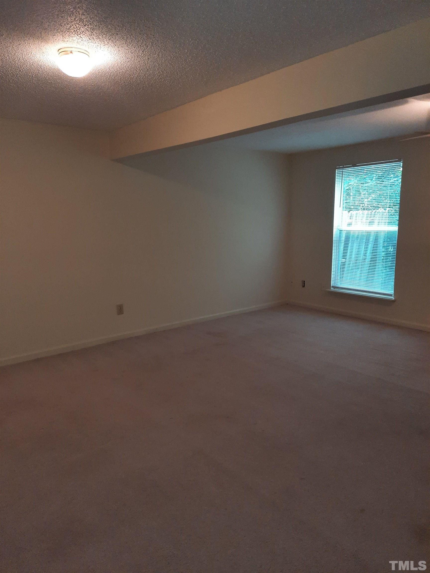 1802 Sara Lane Raleigh, NC 27606 - Photo 5 of 17 Gallery Image 5