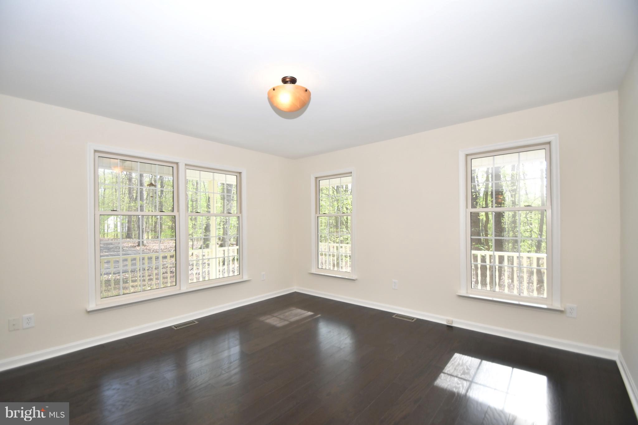 2644 Dublin Road Street, MD 21154 - Photo 8 of 30 Living Room