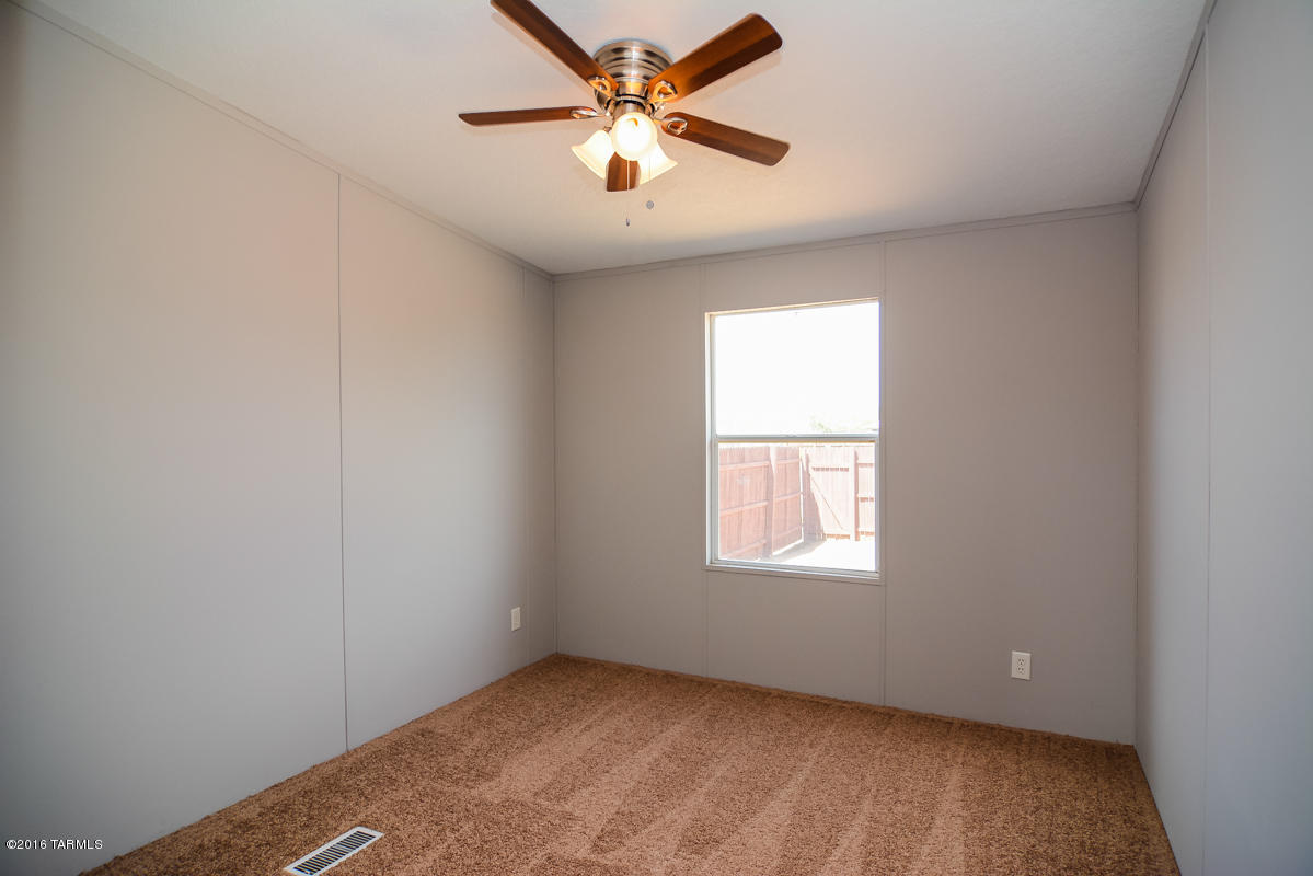 5567 North Whitetail Road Marana, AZ 85653 - Photo 9 of 18