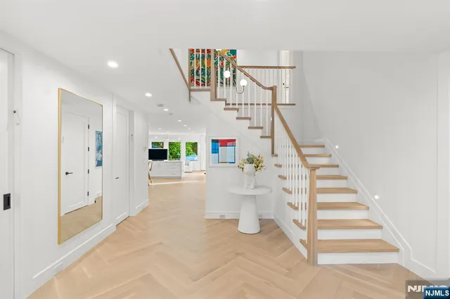 a view of entryway and hall