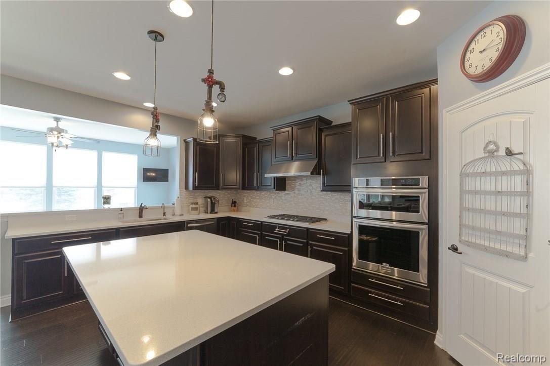 6965 Oakhurst Ridge Road Clarkston, MI 48348 - Photo 18 of 39 6965 Oakhurst-21.jpg