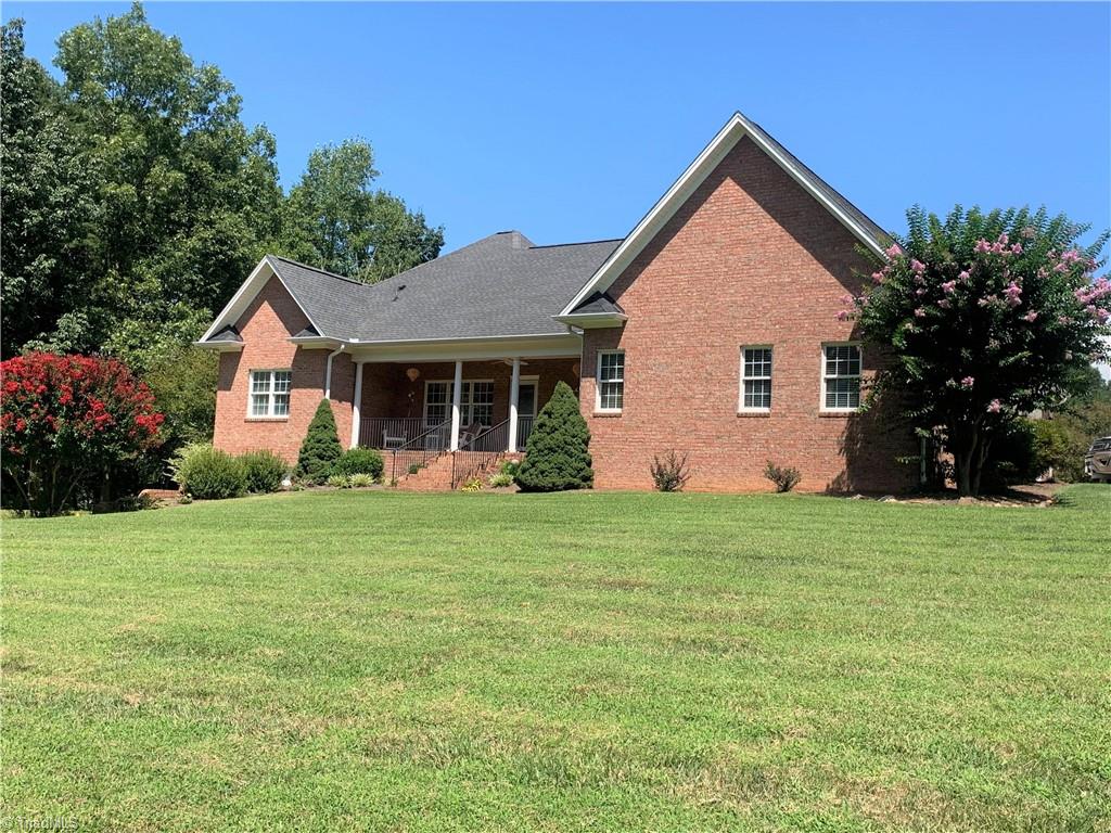 250 Stonecroft Road Mount Airy, NC 27030 - Photo 11 of 38 Gallery Image 11
