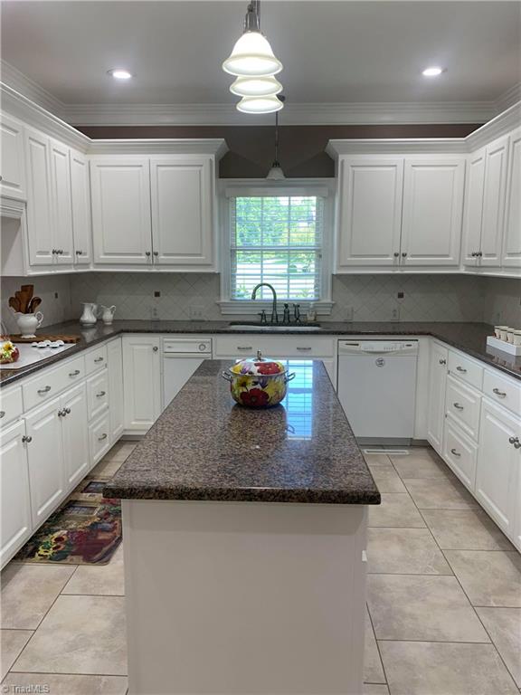 250 Stonecroft Road Mount Airy, NC 27030 - Photo 13 of 38 Gallery Image 13