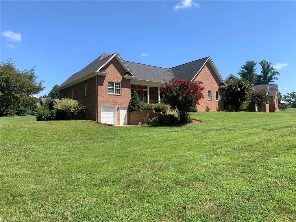 250 Stonecroft Road Mount Airy, NC 27030 - Photo 8 of 38 Gallery Image 8