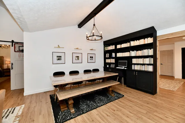 $665,000 | 7153 South Pr Royal Springs Drive, Shelbyville, IN 46176