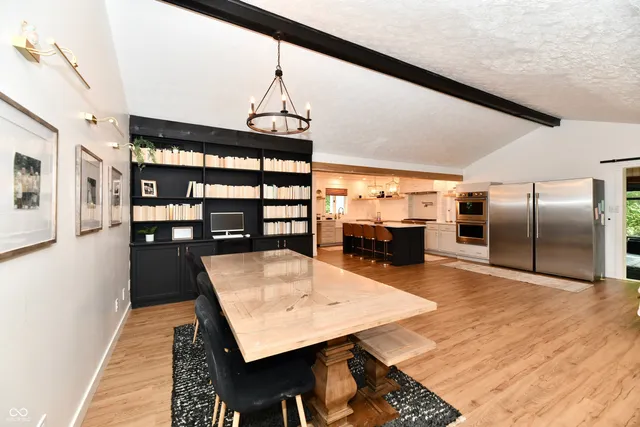 $665,000 | 7153 South Pr Royal Springs Drive, Shelbyville, IN 46176