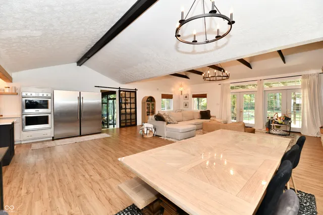 $665,000 | 7153 South Pr Royal Springs Drive, Shelbyville, IN 46176