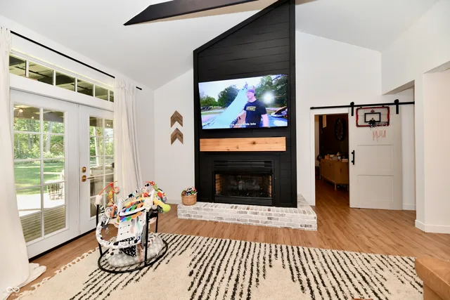 $665,000 | 7153 South Pr Royal Springs Drive, Shelbyville, IN 46176