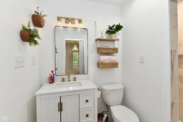 $665,000 | 7153 South Pr Royal Springs Drive, Shelbyville, IN 46176