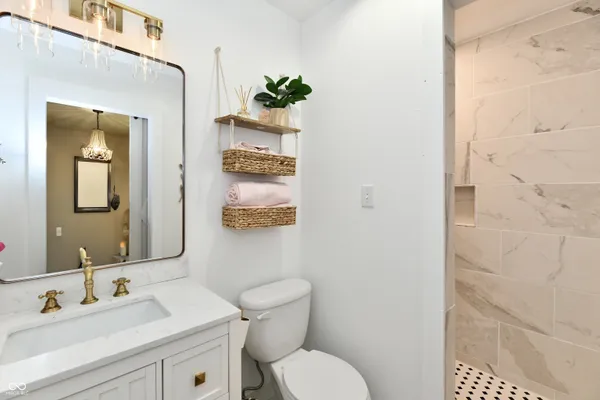 $620,000 | 7153 South Pr Royal Springs Drive, Shelbyville, IN 46176