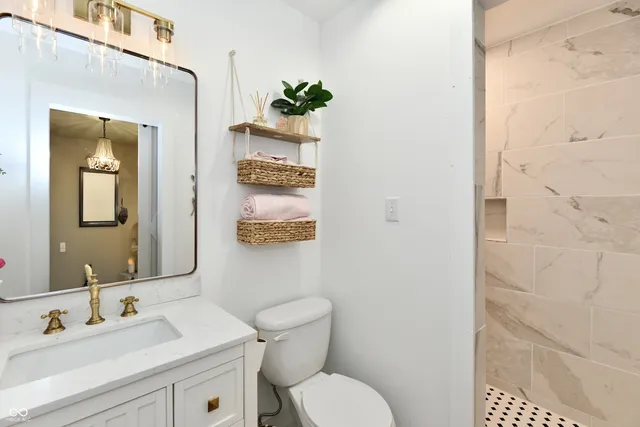 $665,000 | 7153 South Pr Royal Springs Drive, Shelbyville, IN 46176