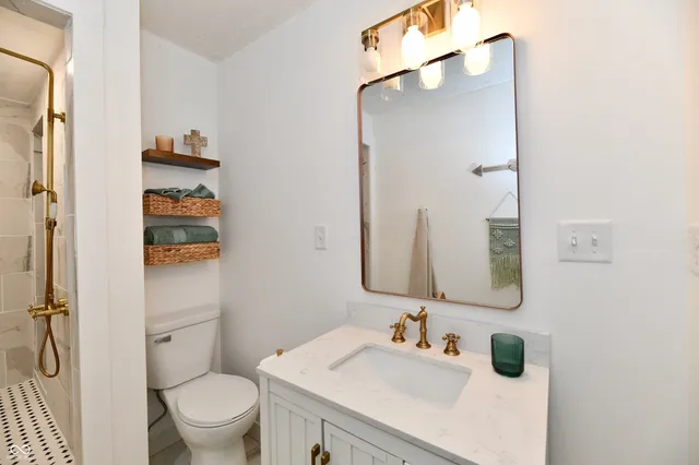 $665,000 | 7153 South Pr Royal Springs Drive, Shelbyville, IN 46176