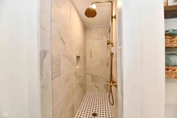 $620,000 | 7153 South Pr Royal Springs Drive, Shelbyville, IN 46176