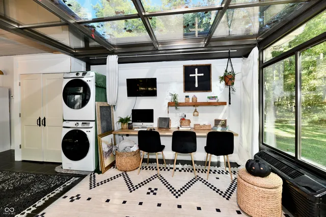 $665,000 | 7153 South Pr Royal Springs Drive, Shelbyville, IN 46176