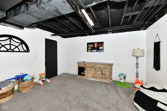 $665,000 | 7153 South Pr Royal Springs Drive, Shelbyville, IN 46176