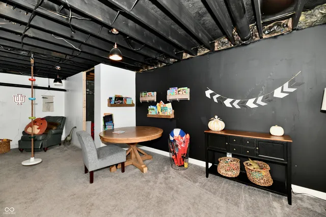 $665,000 | 7153 South Pr Royal Springs Drive, Shelbyville, IN 46176