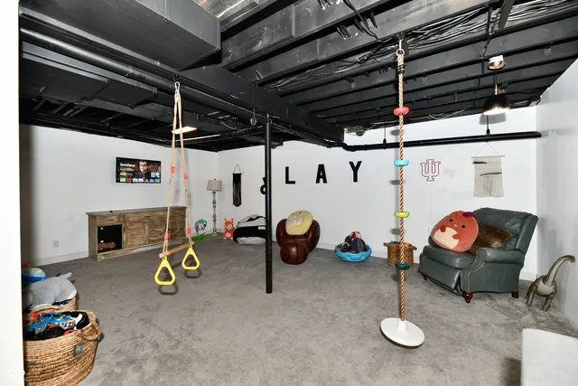 $665,000 | 7153 South Pr Royal Springs Drive, Shelbyville, IN 46176