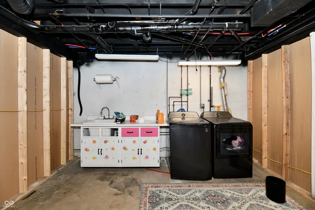 $665,000 | 7153 South Pr Royal Springs Drive, Shelbyville, IN 46176