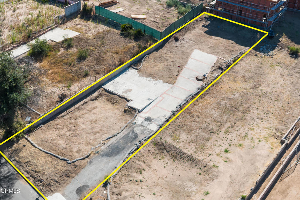 2974 Emerson Way Altadena, CA 91001 - Photo 4 of 11 Overhead 1