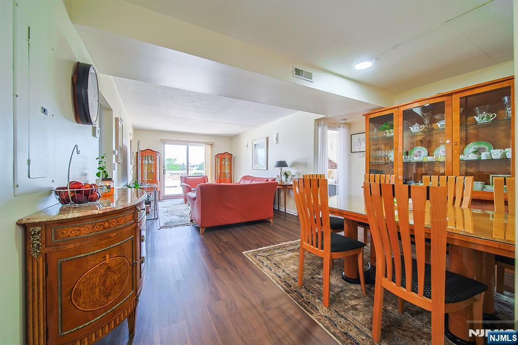 38 Moonachie Road, Unit 402 Hackensack, NJ 07601 - Photo 9 of 27