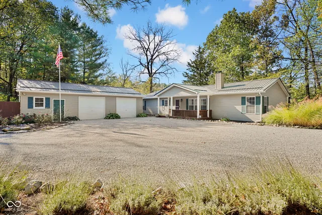 $360,000 | 1643 North Oak N Pine Lane, Center Point, IN 47840